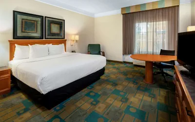 Photo 5 - La Quinta Inn & Suites by Wyndham Phoenix West Peoria