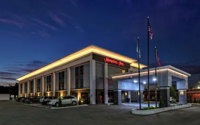 Photo 2 - Hampton Inn Tullahoma