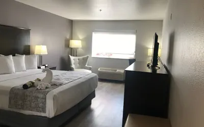 Photo 5 - West Valley Inn
