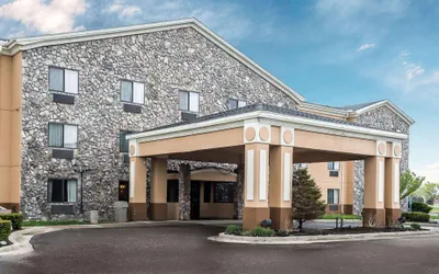 Photo 2 - Econo Lodge Inn & Suites Monroe