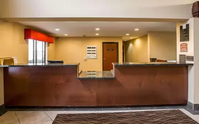Photo 3 - Econo Lodge Inn & Suites Monroe