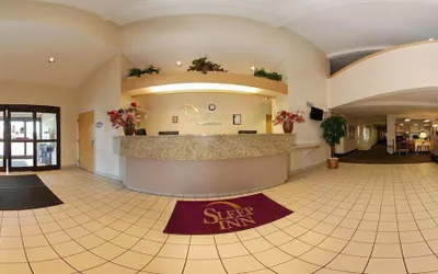 Photo 3 - Econo Lodge Denver International Airport