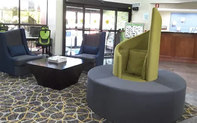 Holiday Inn Express Hotel & Suites by IHG