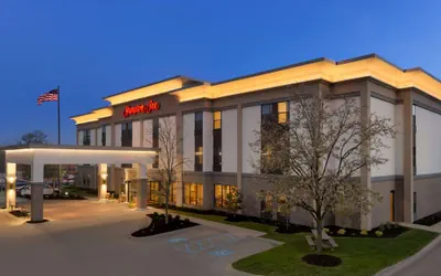 Photo 2 - Hampton Inn Zanesville