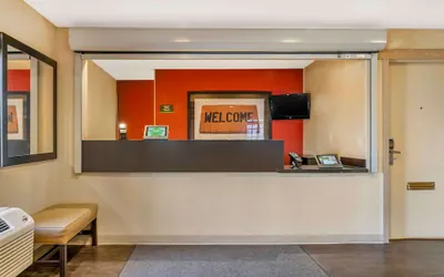 Photo 3 - Extended Stay America Select Suites Detroit Ann Arbor Univ S