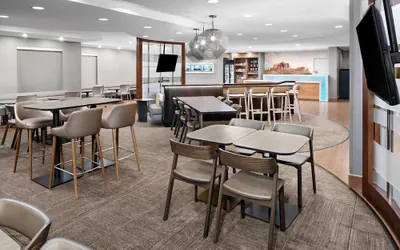 Photo 4 - SpringHill Suites Scottsdale North