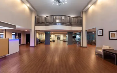 Photo 3 - Wingate by Wyndham Oklahoma City/Airport