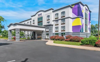 Photo 2 - Spark by Hilton Mechanicsburg