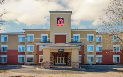 Photo 2 - Studio 6 Extended Stay Minneapolis Airport Eagan North MN