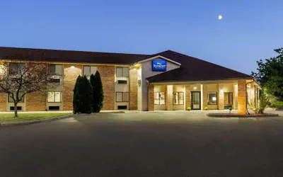 Photo 2 - Baymont by Wyndham Monroe