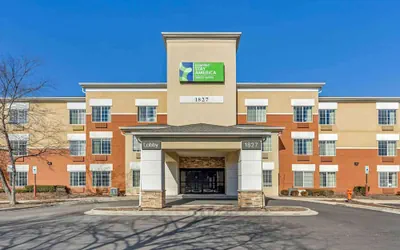 Photo 2 - Extended Stay America Select Suites Chicago Naperville East