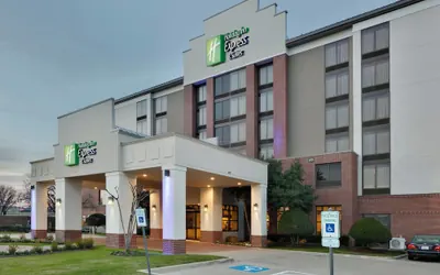 Photo 2 - Holiday Inn Express & Suites Irving Conv Ctr - Las Colinas by IHG