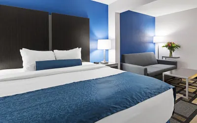 Photo 5 - Best Western Plus Birmingham Inn & Suites