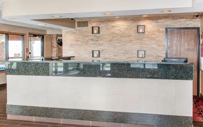 Photo 3 - Quality Inn Effingham North
