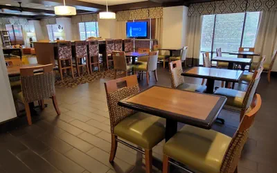 Photo 3 - Hampton Inn Pensacola-Airport (Cordova Mall Area)