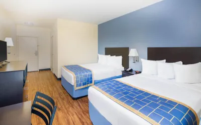 Photo 5 - Days Inn by Wyndham Macon I-75 North