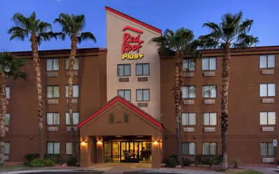 Red Roof Inn PLUS+ Phoenix West
