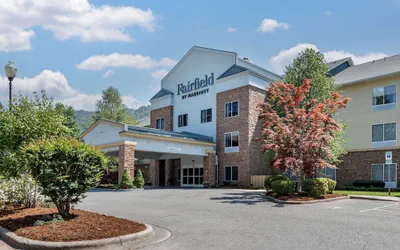 Photo 2 - Fairfield Inn Suites by Marriott Cherokee