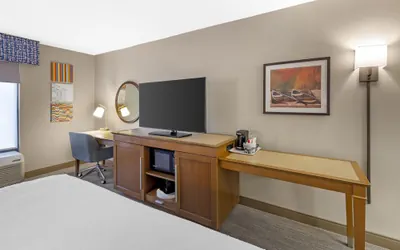 Photo 5 - Hampton Inn Washington