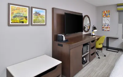 Photo 4 - Hampton Inn LaPorte IN