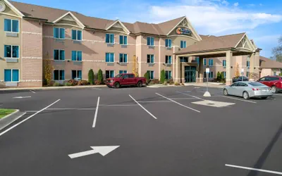 Photo 2 - Comfort Inn & Suites Taylor - Detroit