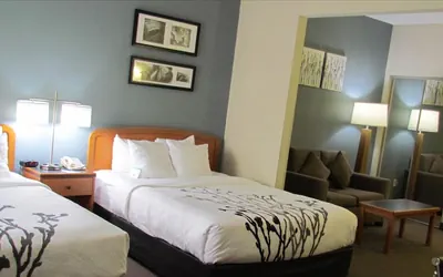 Photo 5 - Sleep Inn & Suites Davenport - Quad Cities