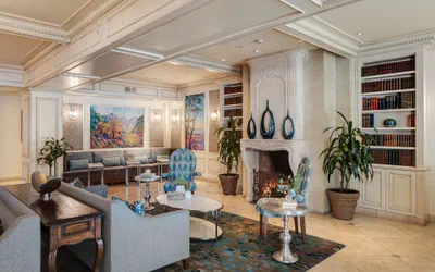 Photo 2 - Ayres Hotel Seal Beach - Cypress
