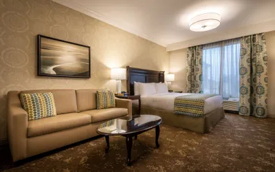 Photo 4 - Ayres Hotel Seal Beach - Cypress