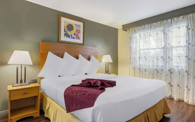 Photo 4 - Best Western Plus Palm Desert Resort