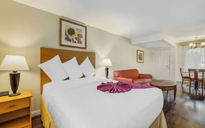Photo 5 - Best Western Plus Palm Desert Resort