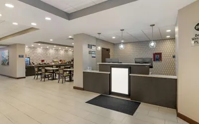 Photo 4 - Best Western Plus South Holland/Chicago Southland