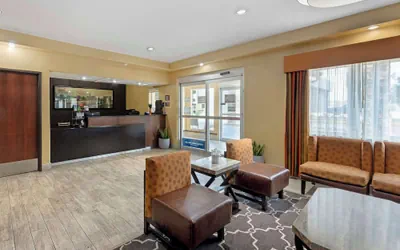 Photo 4 - Best Western Greentree Inn & Suites