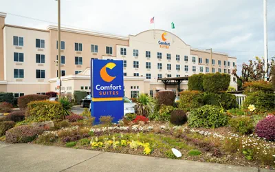 Photo 2 - Comfort Suites Airport Tukwila Seattle