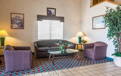 Photo 3 - Rodeway Inn Salem Northgate