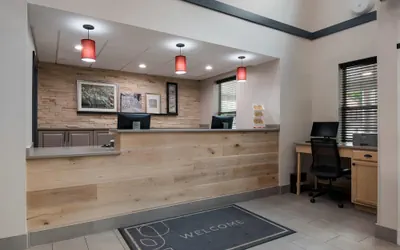 Photo 3 - Country Inn & Suites by Radisson, Harrisburg Northeast - Hershey