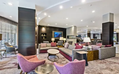 Photo 4 - Courtyard by Marriott Boston Waltham