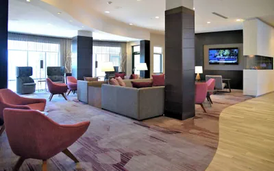 Photo 5 - Courtyard by Marriott Boston Waltham
