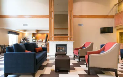 Photo 3 - Comfort Suites Benton Harbor - St. Joseph