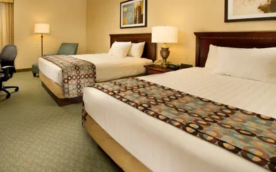 Photo 3 - Prado Hotel