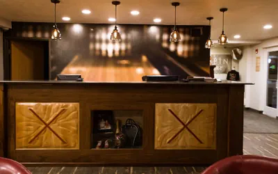 Photo 3 - Ten Pin Inn & Suites