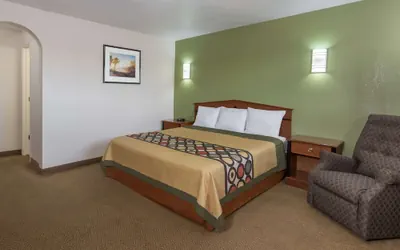 Photo 2 - Knights Inn Franklin Ave Waco