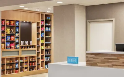 Photo 5 - Hampton Inn & Suites Valparaiso