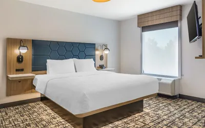 Photo 4 - Hampton Inn Atlanta - Stockbridge