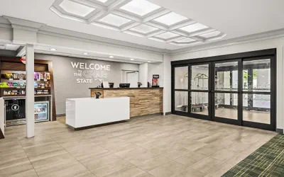 Photo 4 - Hampton Inn Elkton