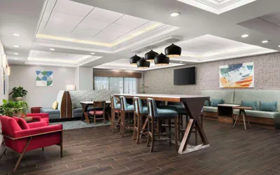 Photo 3 - Hampton Inn Chicopee/Springfield