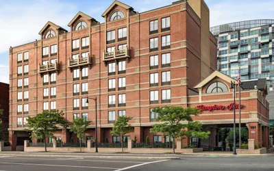 Photo 2 - Hampton Inn by Hilton Boston/Cambridge