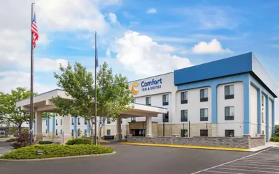 Photo 2 - Comfort Inn & Suites Rapid City near Mt. Rushmore