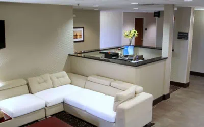 Photo 3 - Hampton Inn Williamston