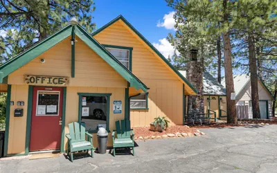 Photo 2 - Big Bear Lakefront Lodge