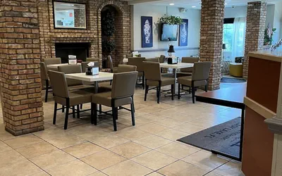 Photo 4 - Microtel Inn & Suites by Wyndham Lady Lake/The Villages